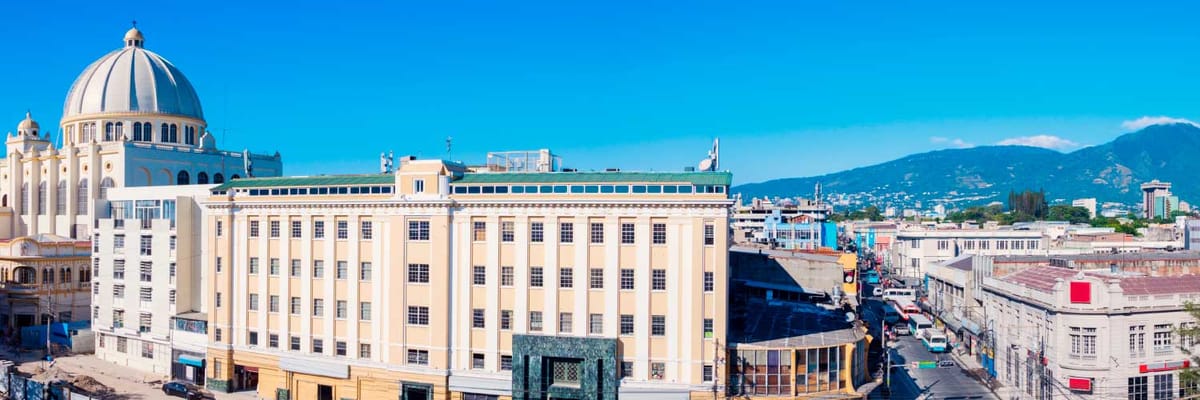 Vuelos desde Flores a San Salvador con TagAirlines